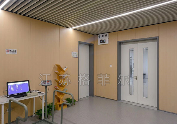 ���ى���